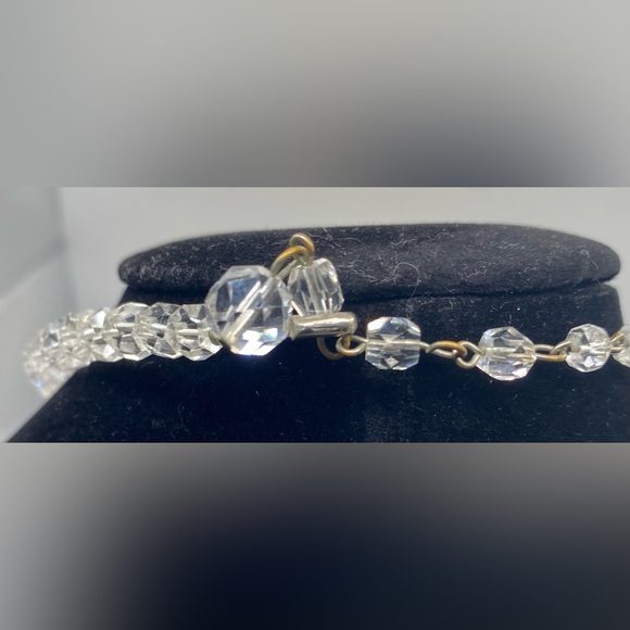 Single Strand Clear Glass Graduated Bead Choker with Silver Tone Clasp - Picture 5 of 6